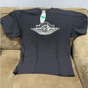 NIKE AIR JORDAN WINGS T-SHIRT BLACK/WHITE SIZE EXTRA LARGE MENS